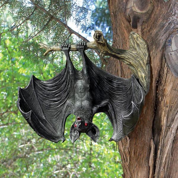 Demon of The Night Vampire Bat Statue plus freight