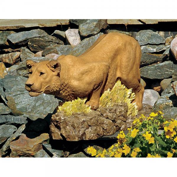 Lioness On The Prowl Statue plus freight