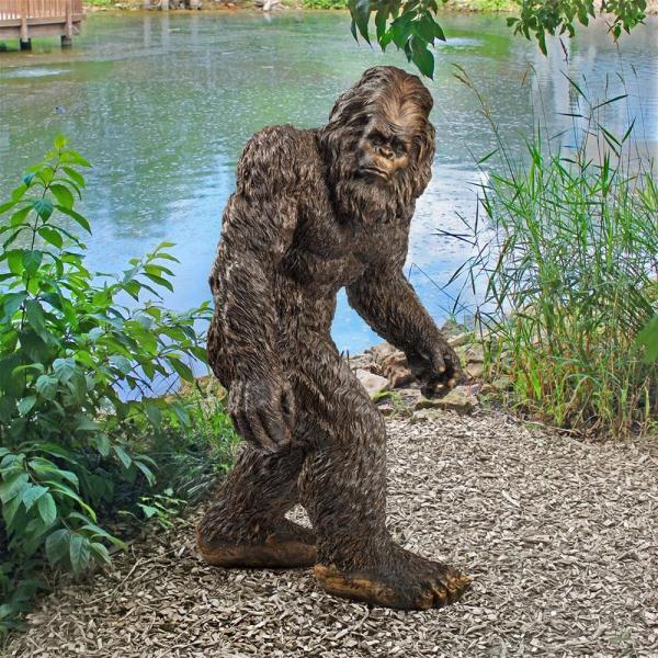 Medium Bigfoot The Garden Yeti Statue plus freight