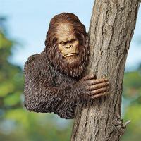 Bigfoot The Bashful Yeti Tree Sculpture plus freight-DTDB583078