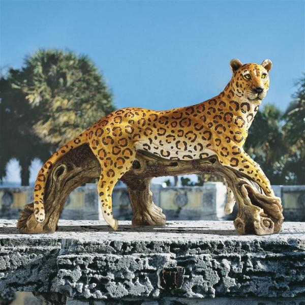 Leopards Kingdom Statue plus freight