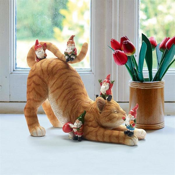 Catatonic Gnome Feline Frenzy Statue plus freight