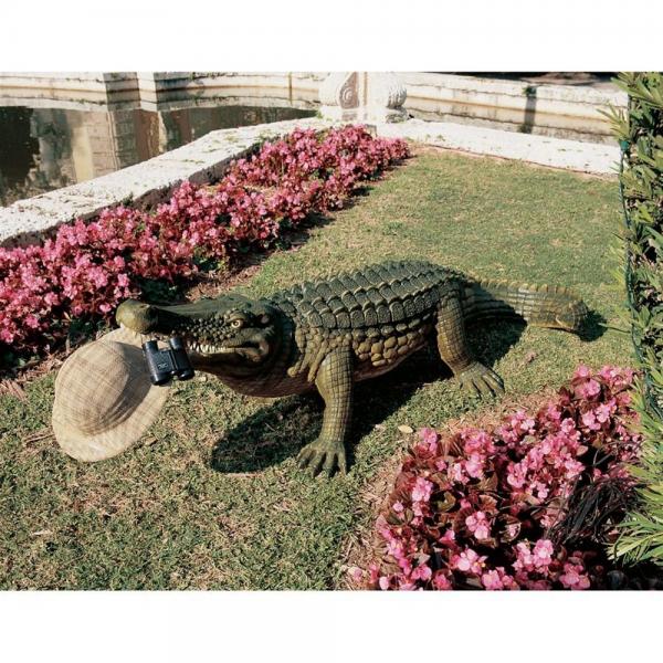 The Gargantuan Garden Gator plus freight