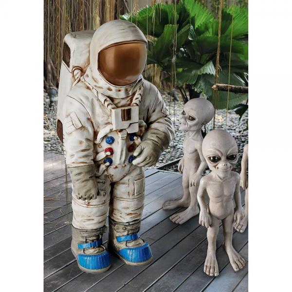 Moon Man Astronaut Statue plus freight