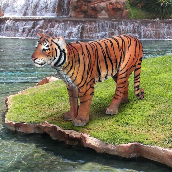 Sumatran Tiger Statue plus freight