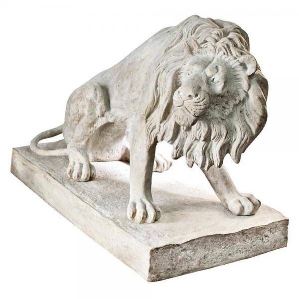 Kingsbury Garden Lion Looking Right plus freight