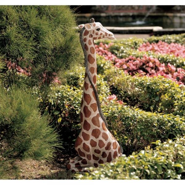 Gigi The Garden Giraffe plus freight