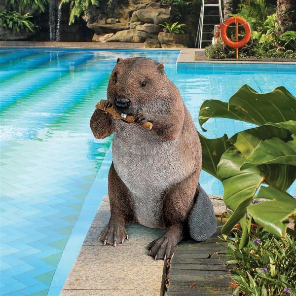 Dam Building Beaver Statue plus freight