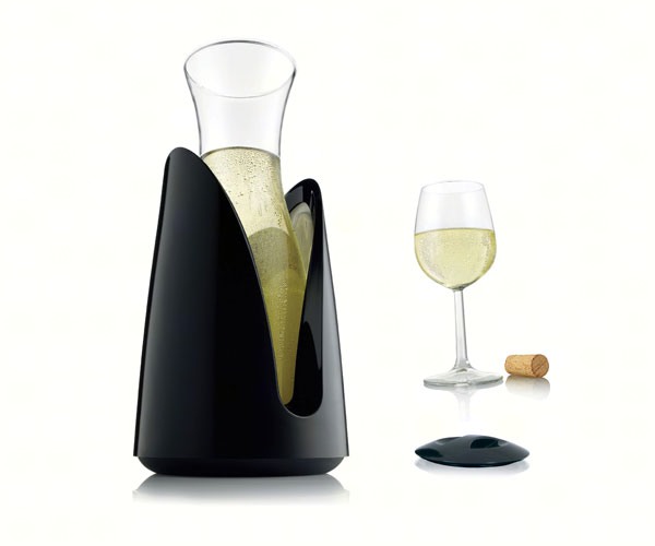 Active Cooling Carafe