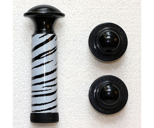 Vacuum Pump with2 Stoppers Animal Pattern Tiger